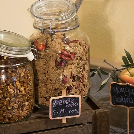 Le Terre Di Isa Farm stay